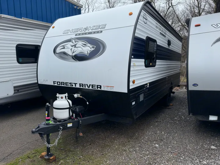 This white and black Forest River Cherokee Wolf Pup travel trailer is ready for your next rv rental adventure.. Forest River WOLF PUP 17LP 2026