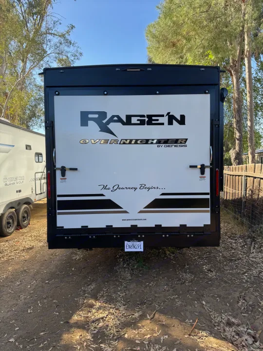 Photos | 2026 Genesis Supreme Rv FS2750 Toy hauler in Lake