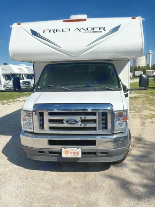 Front view of a white Coachmen Freelander Class C RV rental, ready for your next road trip or camping adventure.. Coachmen Freelander Freelander 2022
