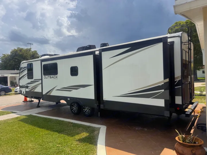 Keystone RV Outback 2021