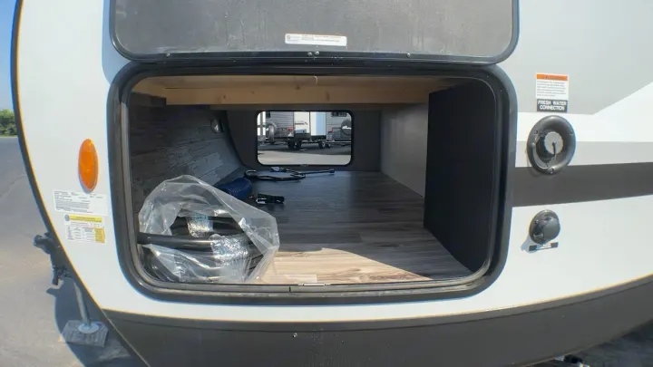 Venture Rv Sporttrek 2021