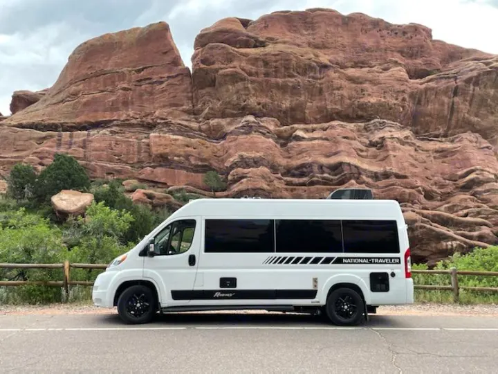 Regency RV National Traveler 2019