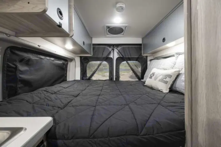 WINNEBAGO 59PX WITH POPTOP SILVER 2023