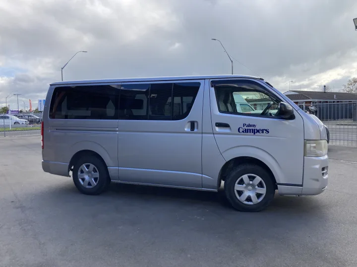 Toyota Hiace 2009
