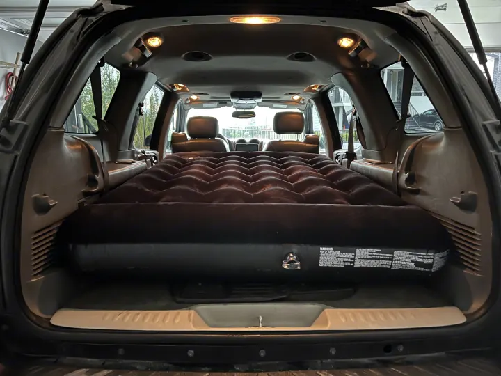 Comfy and clean air mattress for two . Gmc ENVOY 2004
