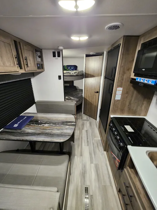 Heartland RV Pioneer 2023