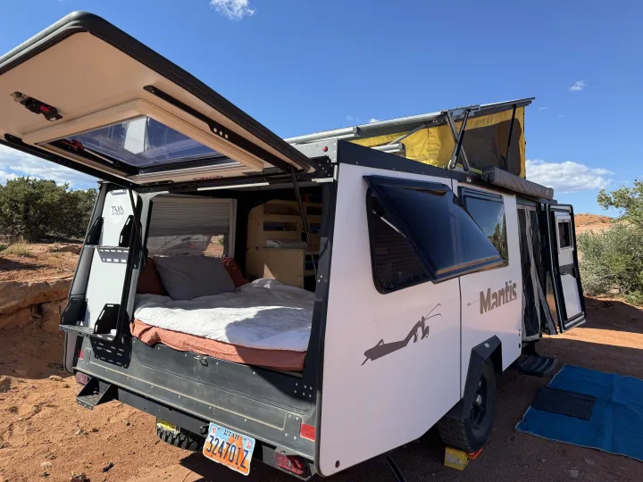 TAXA TAXA Trailer 2020