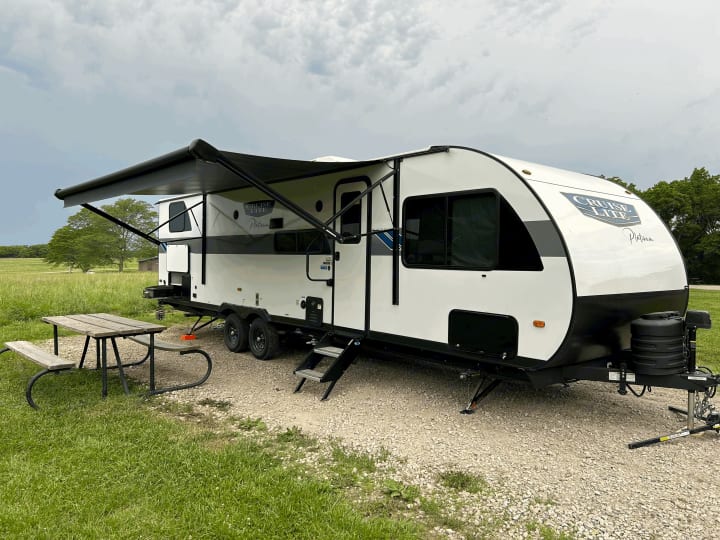 Overview. Forest River Salem Cruise Lite Platinum 2024