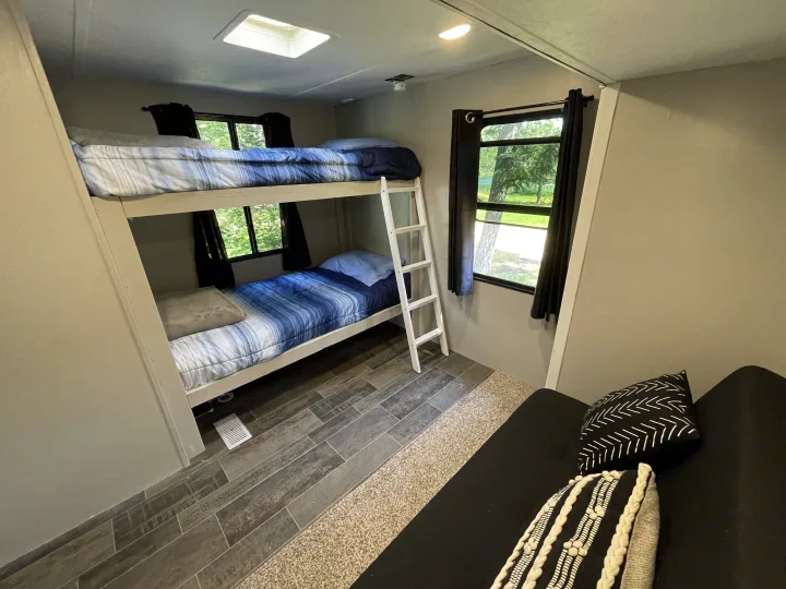 Keystone RV Bullet Ultra Lite 2018