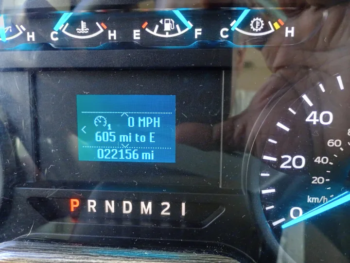 Mileage display. Thor Motor Coach Hurricane 2022