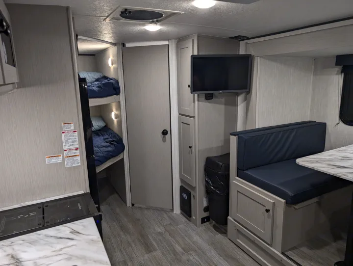 Coachman Apex Nano 208bhs 2025