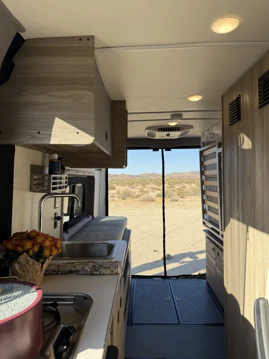 Winnebago Solis 59px 2025
