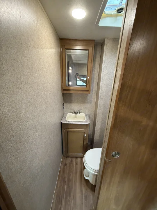 Forest River Coachmen Catalina Legacy 2018