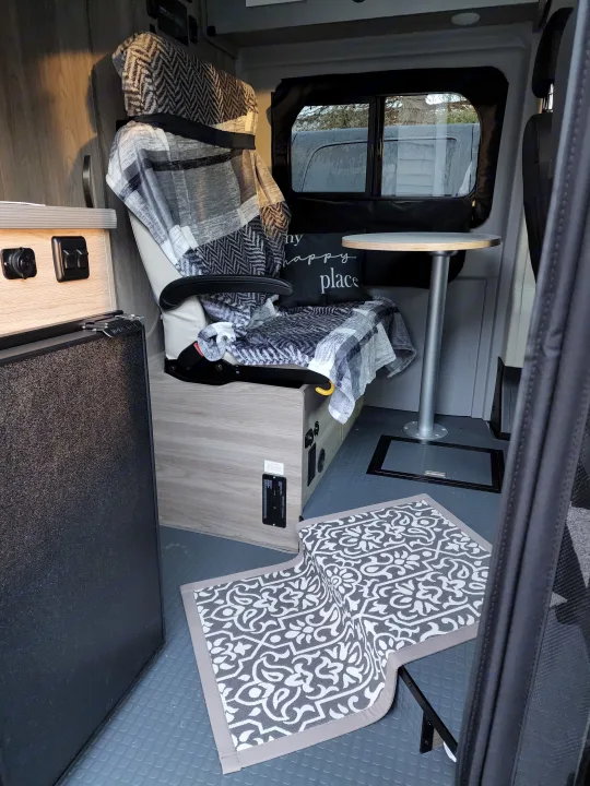 Winnebago Solis 2022