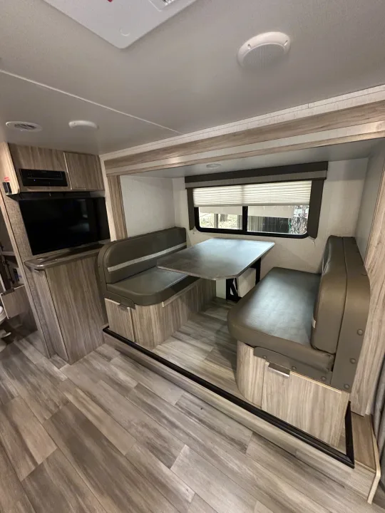 Winnebago Minnie Winnie 2021