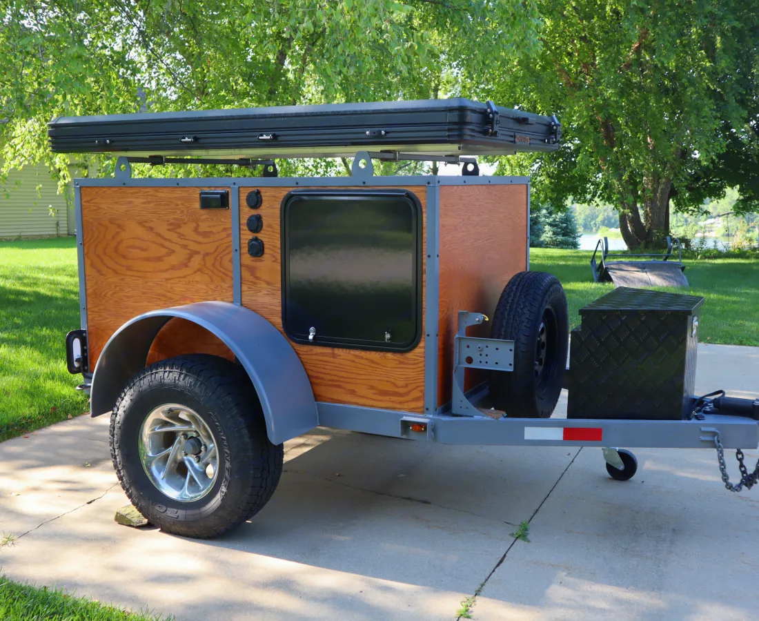 Wood-paneled Woody trailer