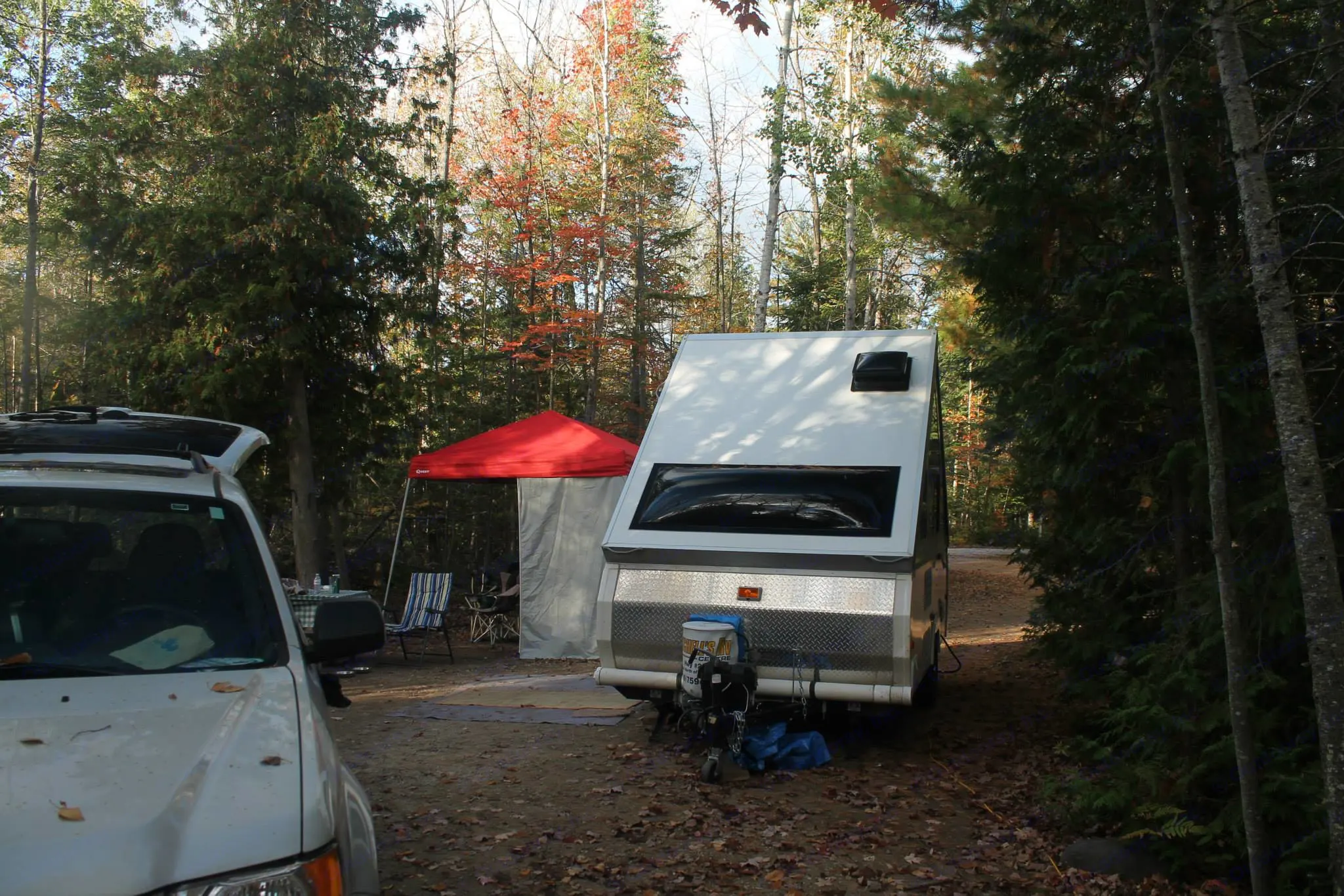 Macgregor Point Thanksgiving
The red Pop-up shelter was borrowed, but I'm thinking of getting one to add to the rental.. A-Liner Classic 2013