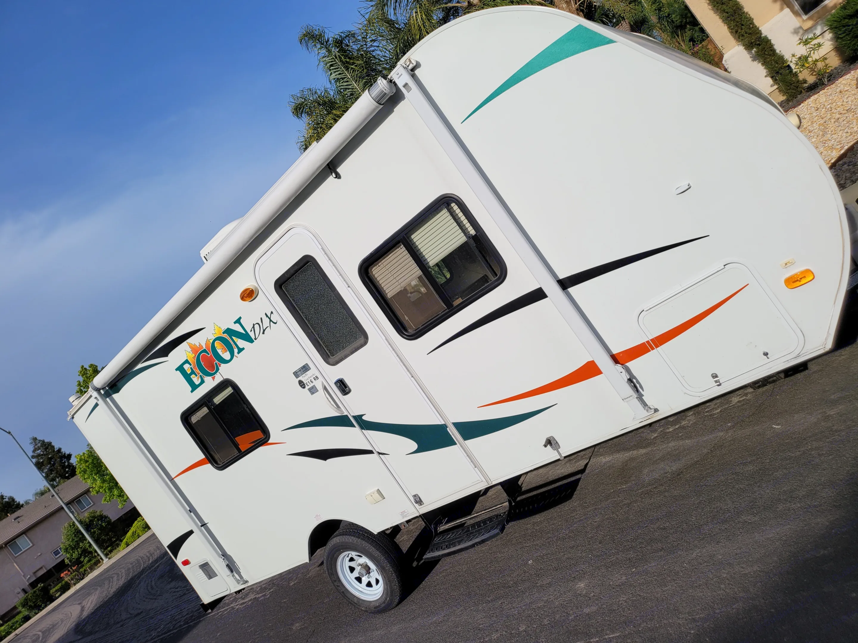 Sunny. Pacific Coachworks Econ 2014