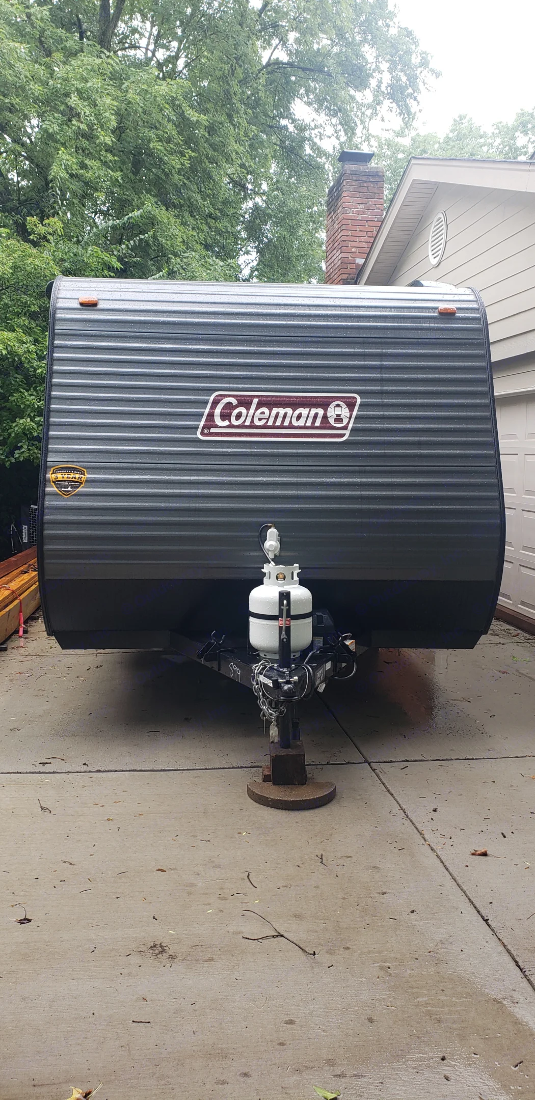 A light weight towable made of durable aluminum!. Dutchmen Coleman 2021
