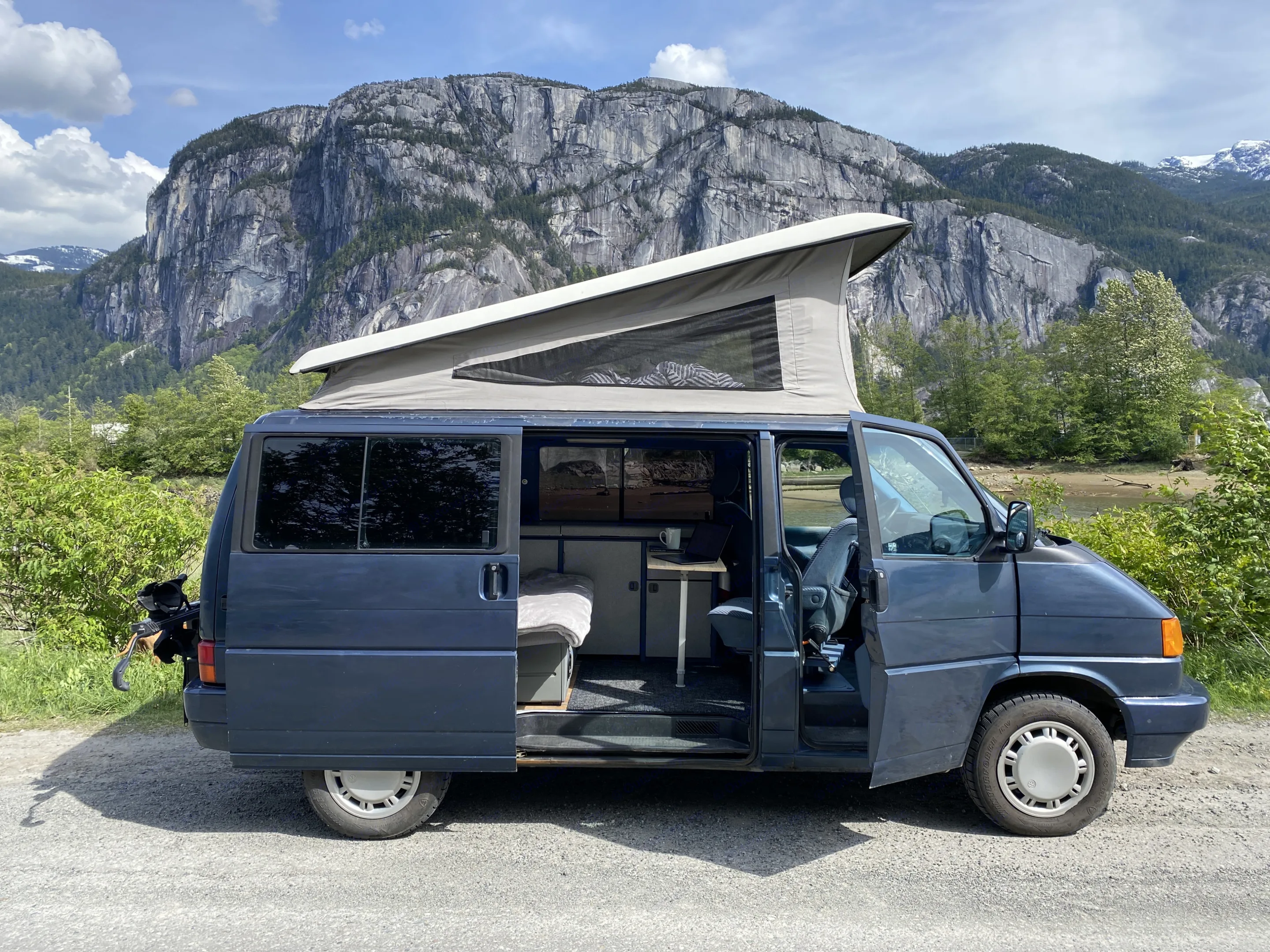 VW pop-top camper van. Volkswagen Westfalia 1992