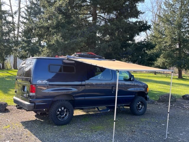 Ford E350 Box Van 2003