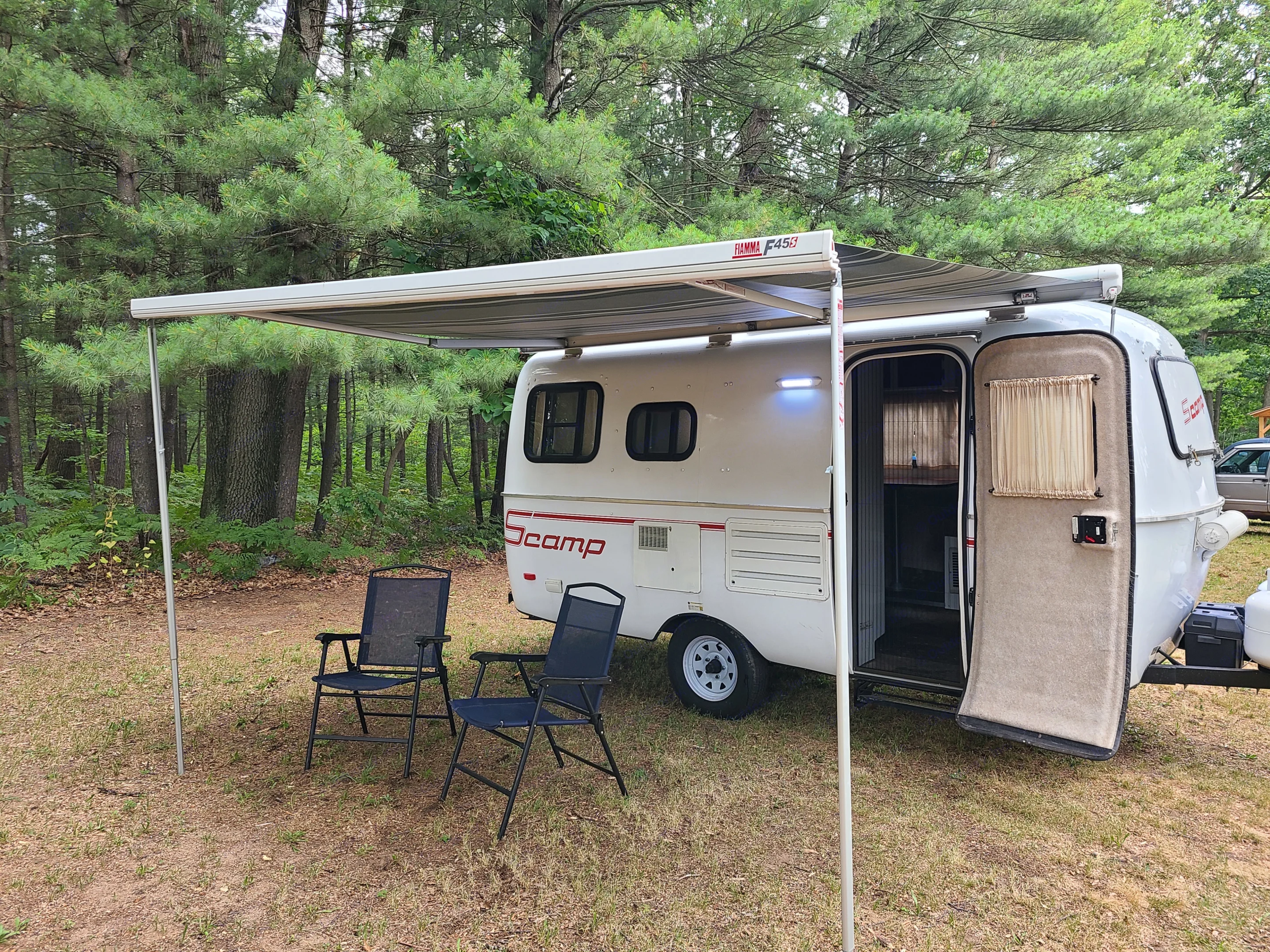 Awning with supports.. Scamp Scamp Trailer 2019