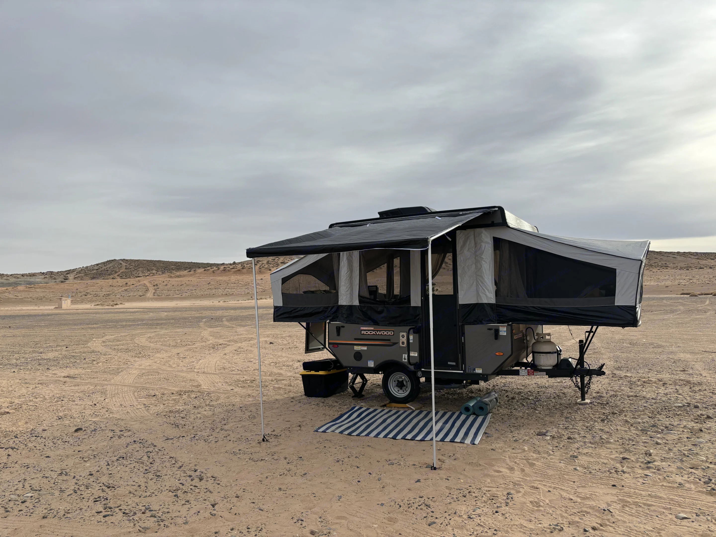 Perfect evening at Wahweap Campground on Lake Powell beach!. Rockwood Freedom 1640LTD 2022