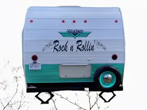 You will be Rockin and Rollin to your favorite tunes (speakers inside and out) through the Bluetooth Stereo, as you press the auto extend awning button and get ready to entertain, dine or just relax outdoors. . Riverside RV Retro 2019