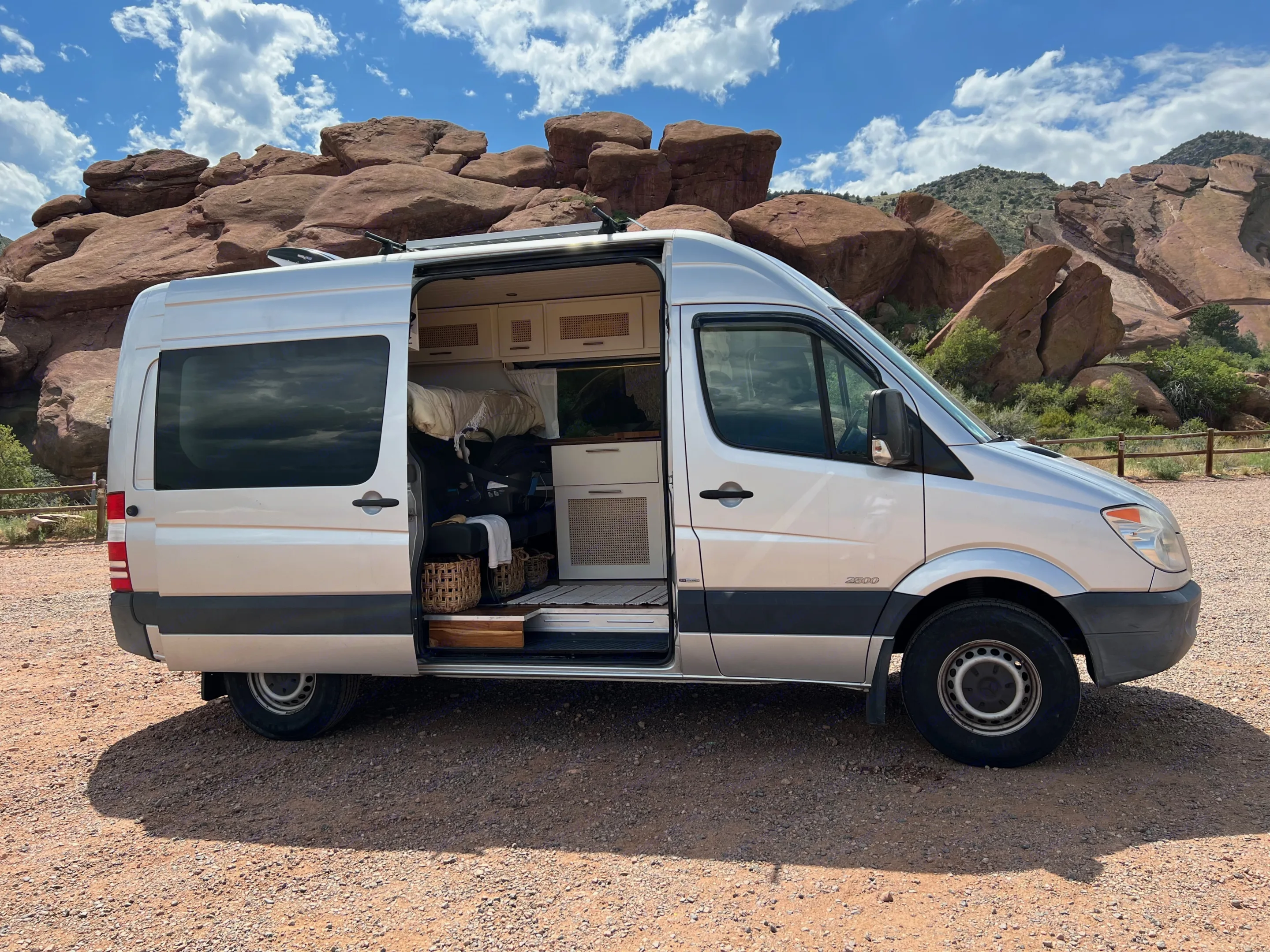 Beautiful van, ready for all your adventures & all your pictures. . Mercedes-Benz Sprinter 2013