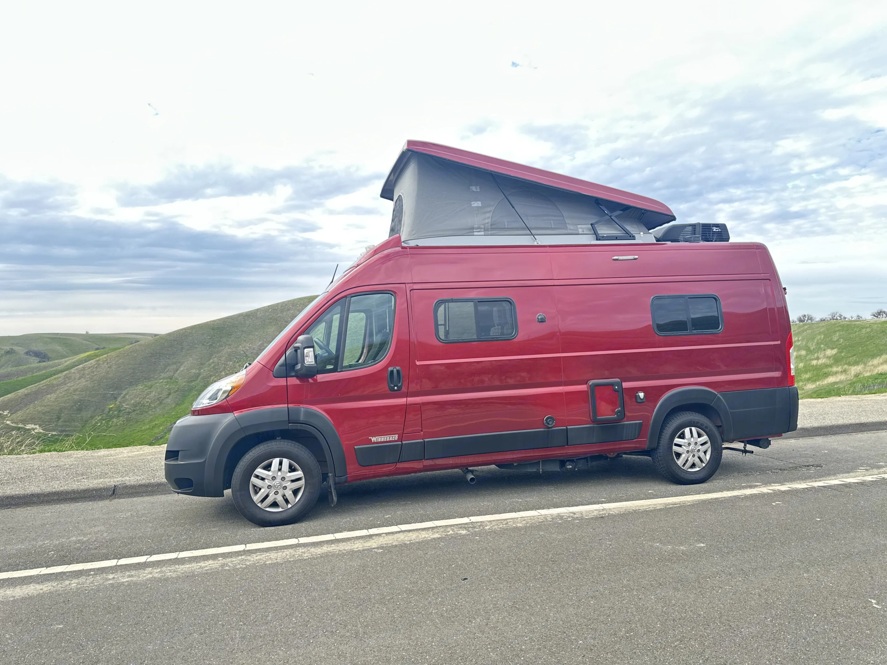 Winnebago Solis 2023