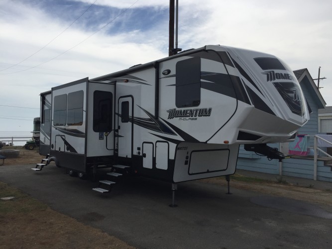 2017 Grand Design Momentum 349m 5th Wheel