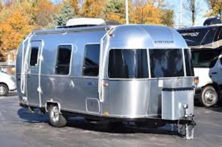 airstream rental los angeles | brand new airstream sport with minimal decor