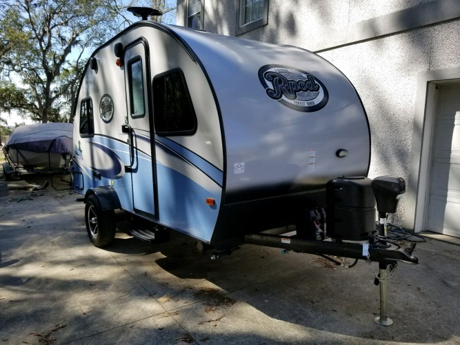 family-friendly 2018 river r-pod camper in brunswick