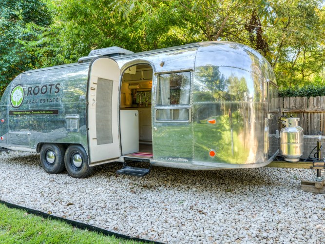 airstream crusier