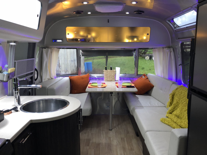 airstream rental texas | simple, yet luxurious 2016 airstream international