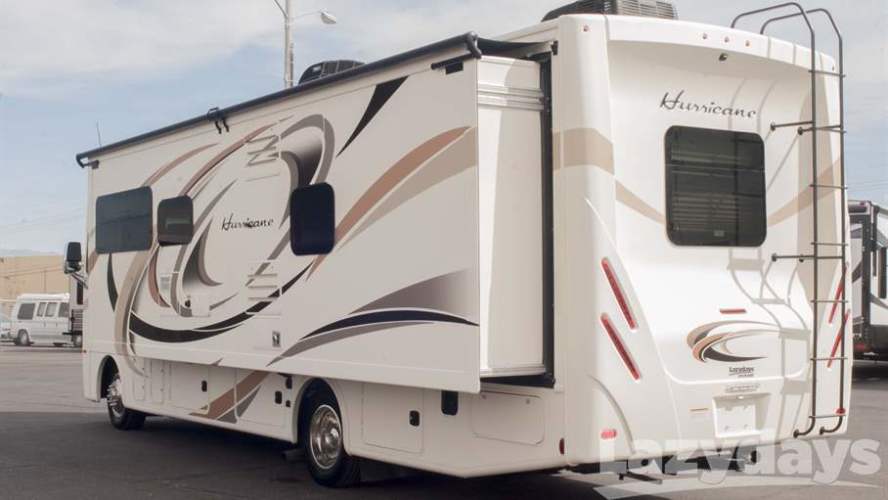 6 Best Luxury Rv Rentals Near Vancouver Canada Updated Trip101