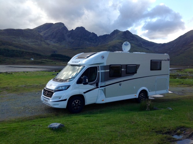 3 Best Motorhomes & RV Rentals Near Birmingham, UK Updated Trip101