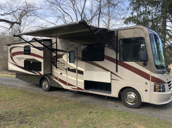 2016 Coachmen Pursuit 33BH *BUNKHOUSE*