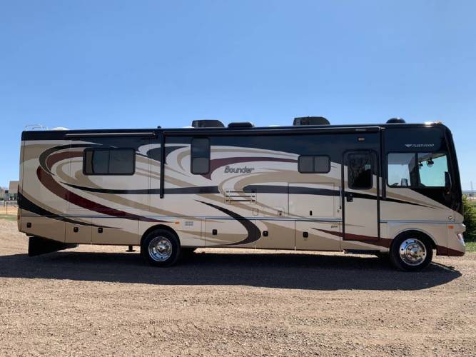 2014 Fleetwood Bounder