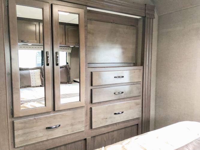 10 Best RV Rentals In Des Moines, Iowa Updated 2024 Trip101