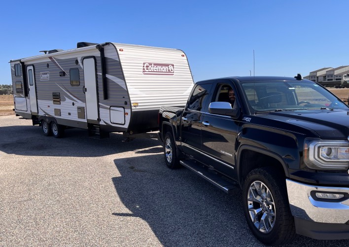 fully equipped, family-friendly trailer