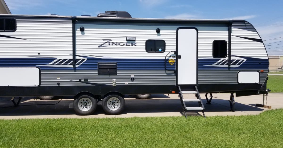2019 Crossroads Zinger Trailer Rental in Crosby, TX Outdoorsy