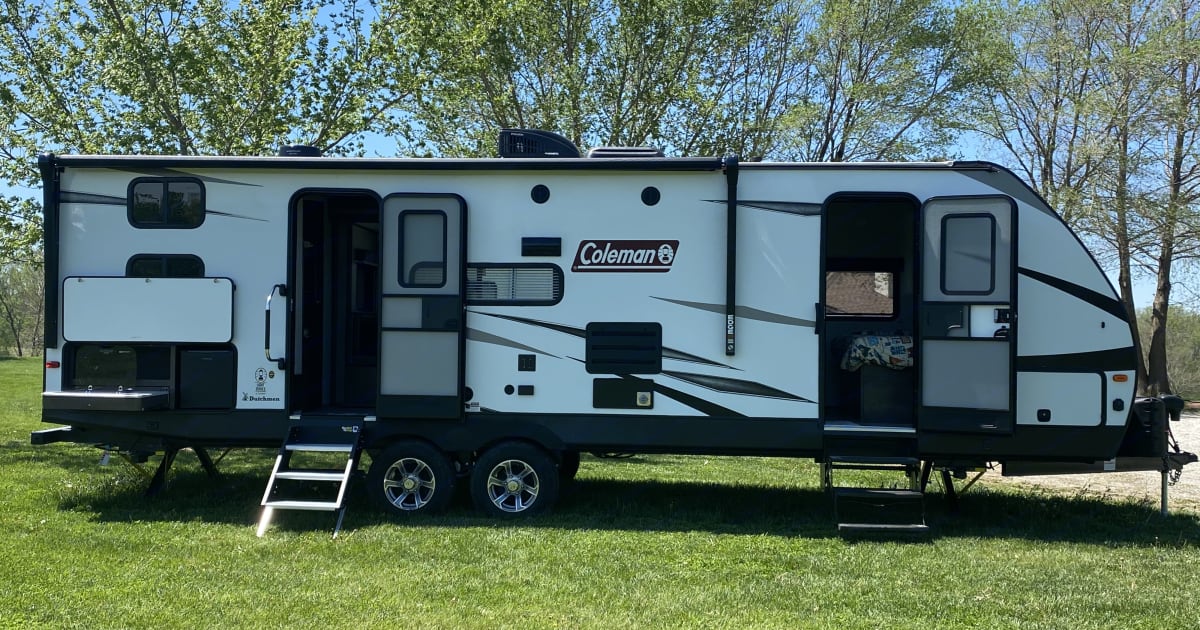 2021 Dutchman Coleman Light 2755BH Trailer Rental in Platte city, MO