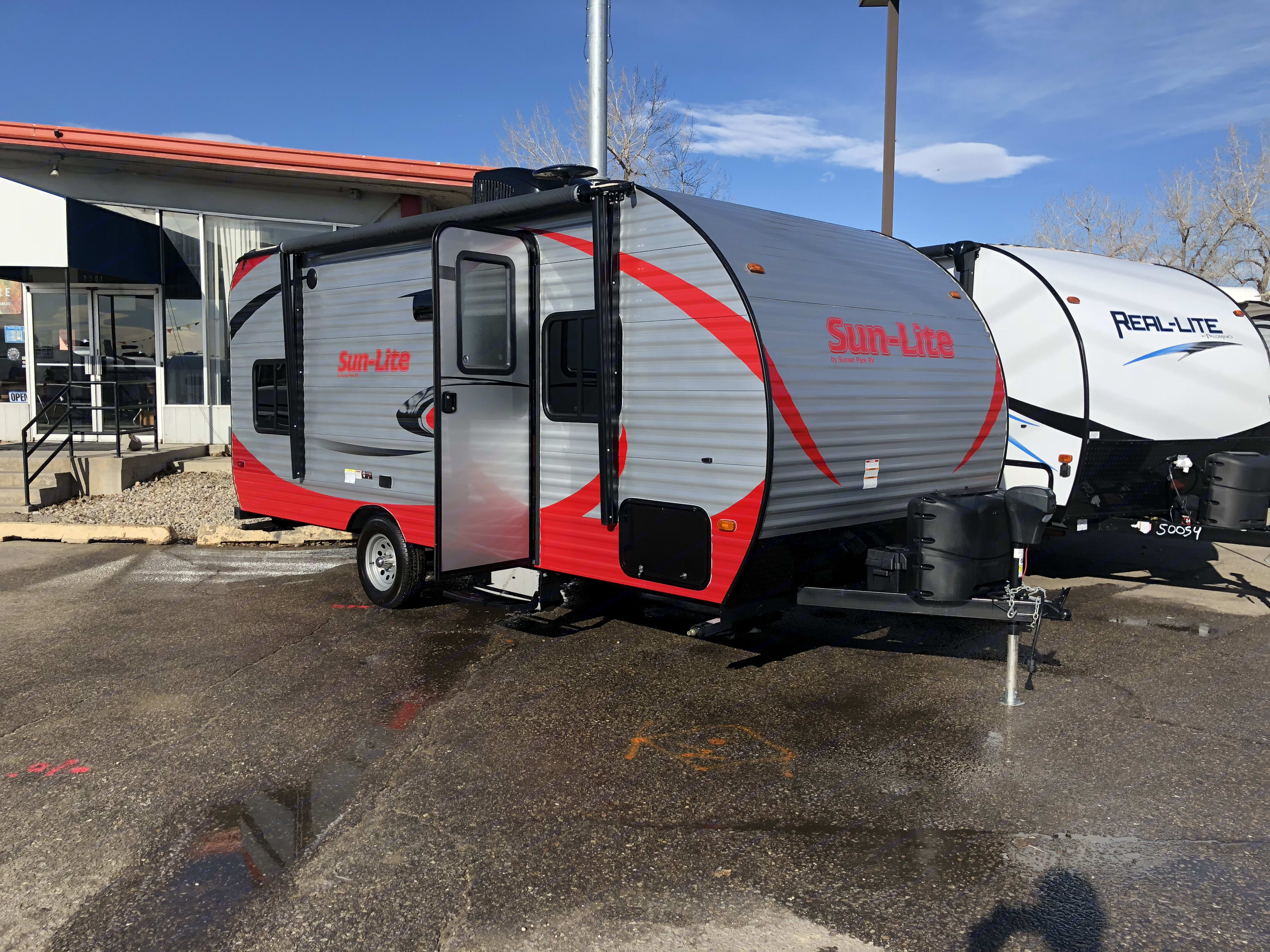 2018 Sun Lite SunLite Trailer Rental in Windsor, CO Outdoorsy