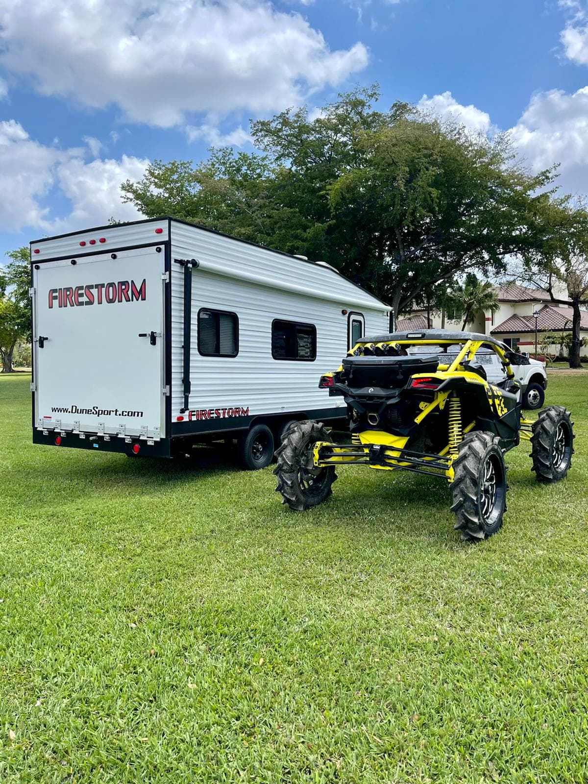 2016 Dune Sport Firestorm TH20 Toy Hauler Rental in Hialeah, FL Outdoorsy