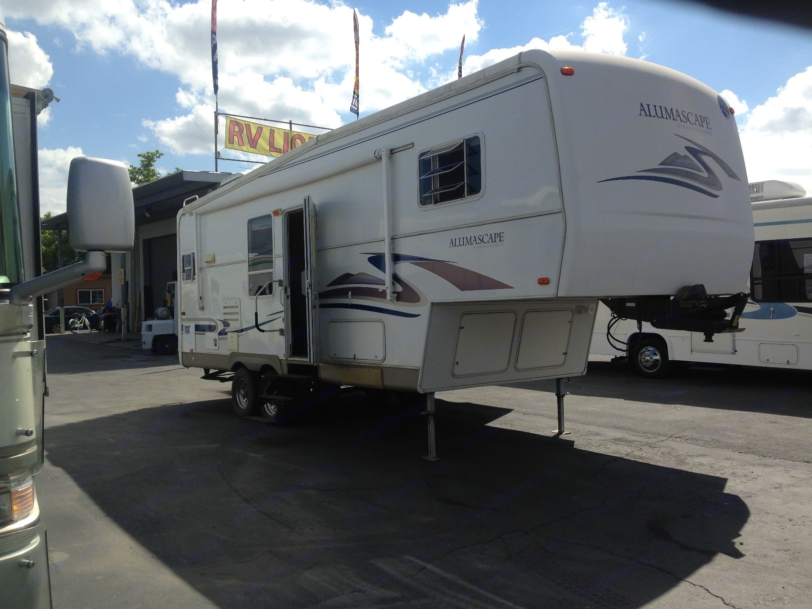2002 Holiday Rambler Alumascape FifthWheel Rental in Gerlach, NV Outdoorsy