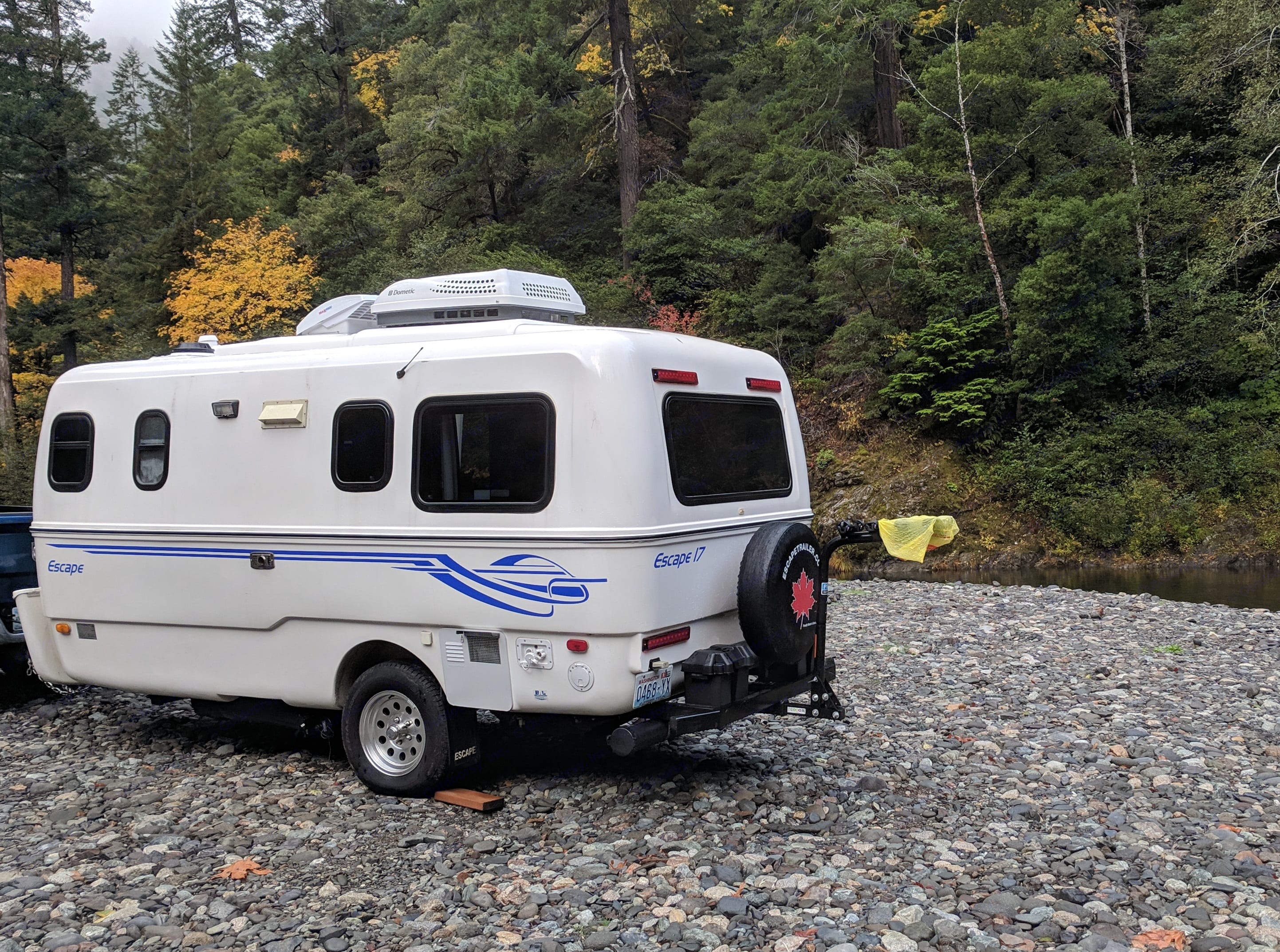 escape travel trailer rent