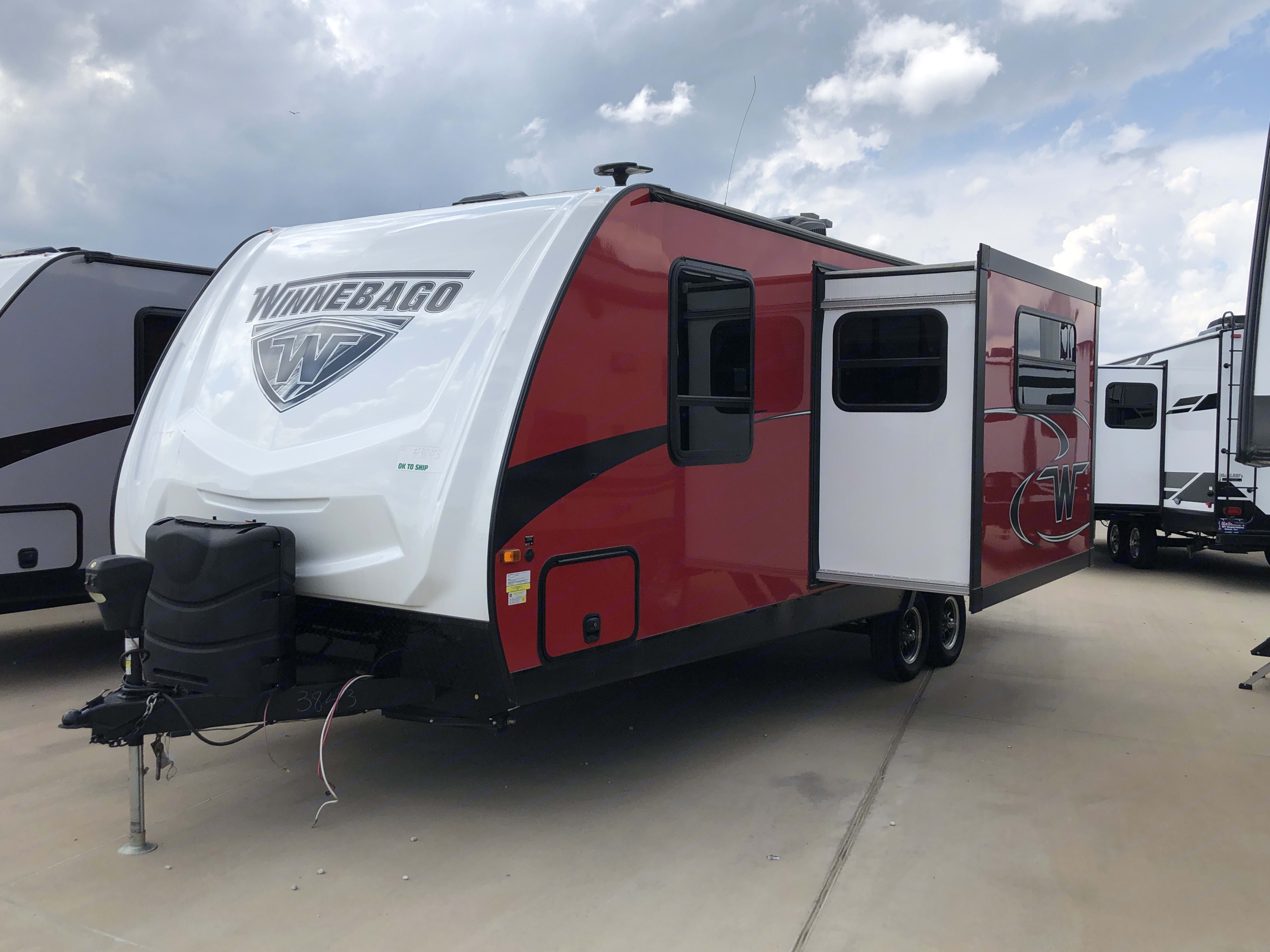 21 foot winnebago travel trailer