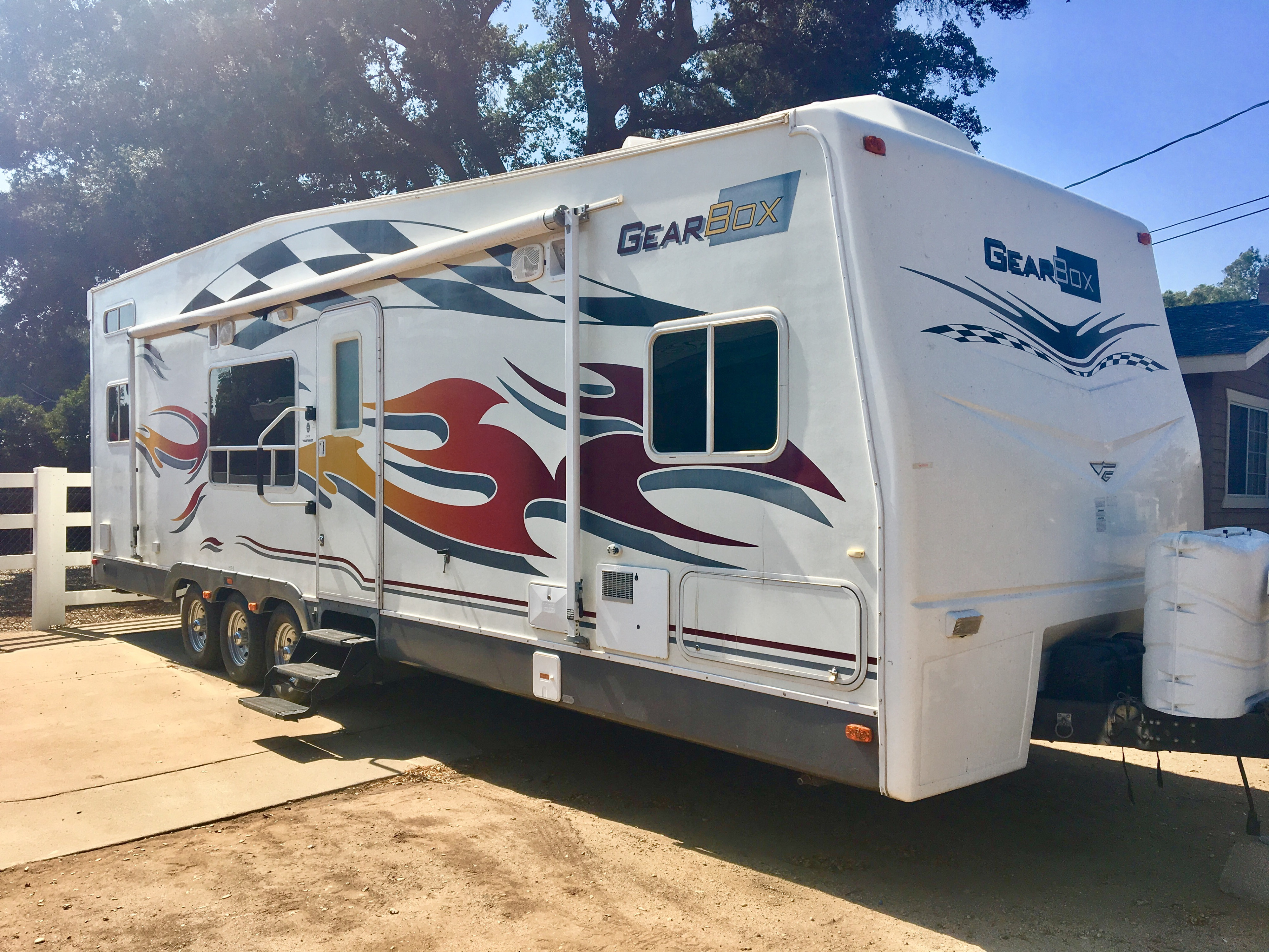 2007 Fleetwood Gearbox Toy Hauler