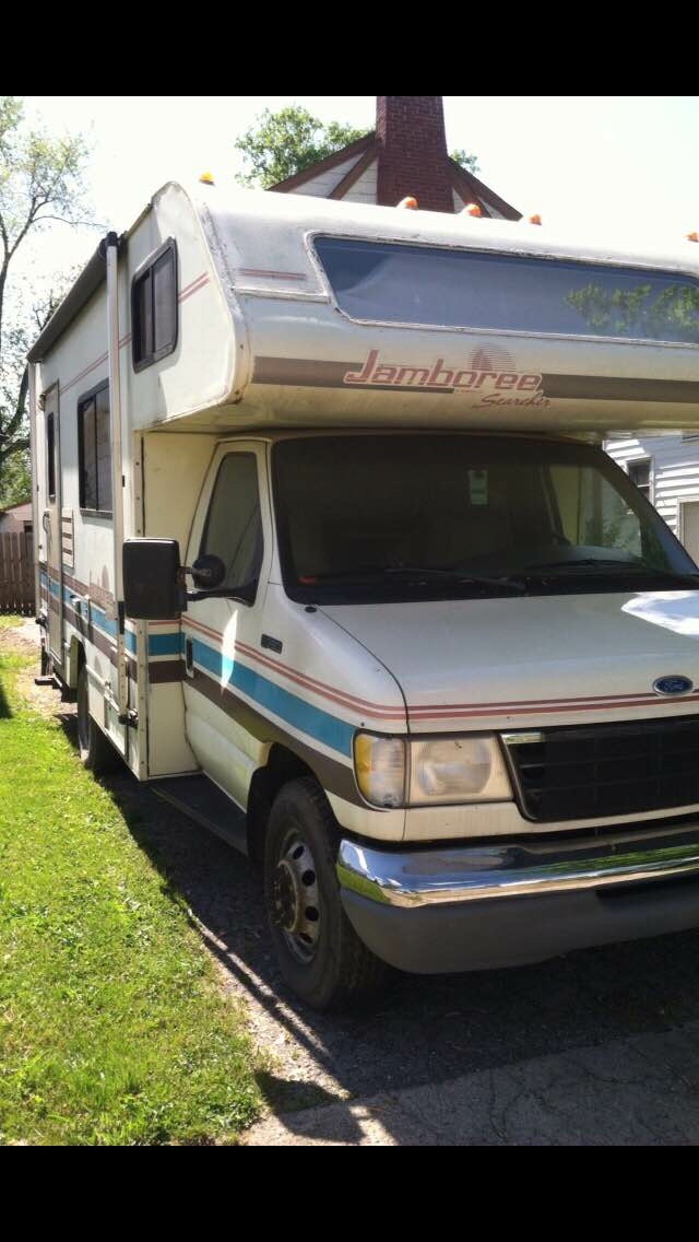 1994 Fleetwood Jamboree Searcher Class C Rental in Columbus, OH Outdoorsy